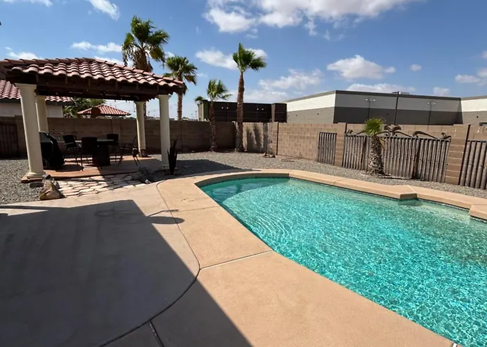Holiday home Sparkling Foothills 3 Bed And Loft 2 Bath Pool - 14 Day Minimum *